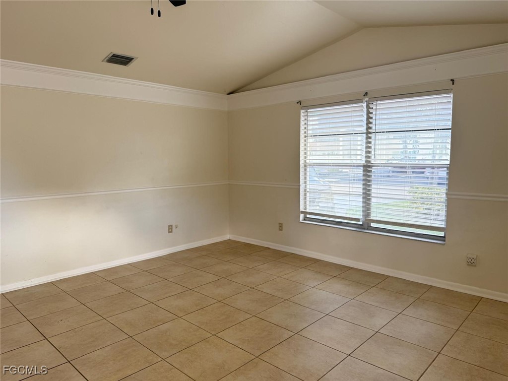4926  Vincennes Court, Apt 5