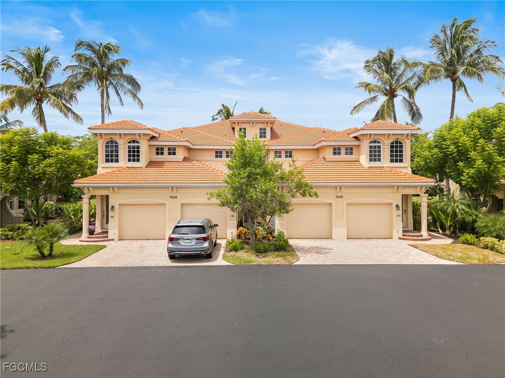 5610  Cape Harbour Drive, Apt 201