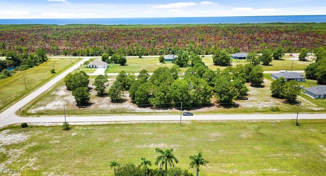 4713 NW 39th Place
