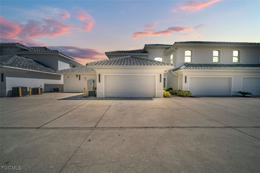 724 SW 47th Street, Apt 205