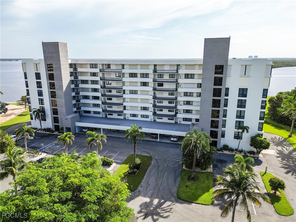 4253  Bay Beach Lane, Apt C3