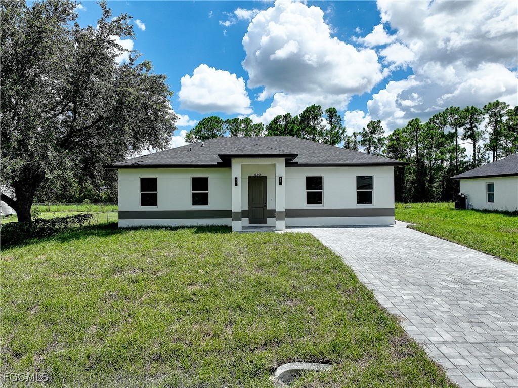 940  Lakeside Drive