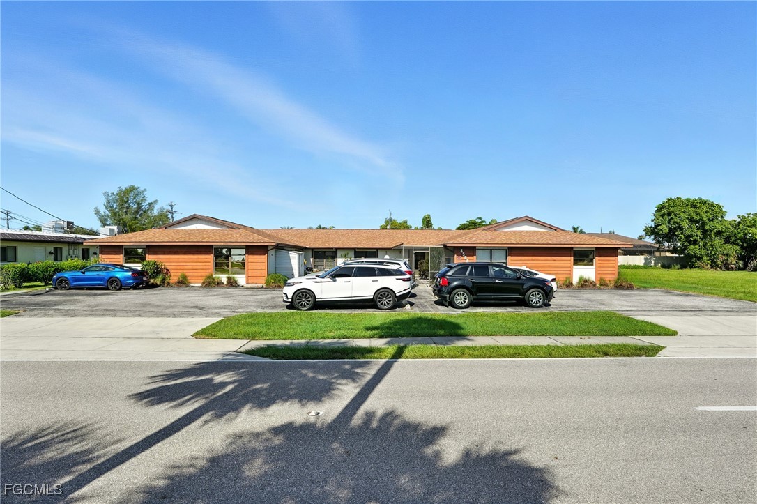 4508  Santa Barbara Boulevard, Apt 102