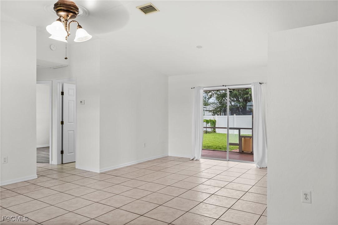 1425 SW 10th Street