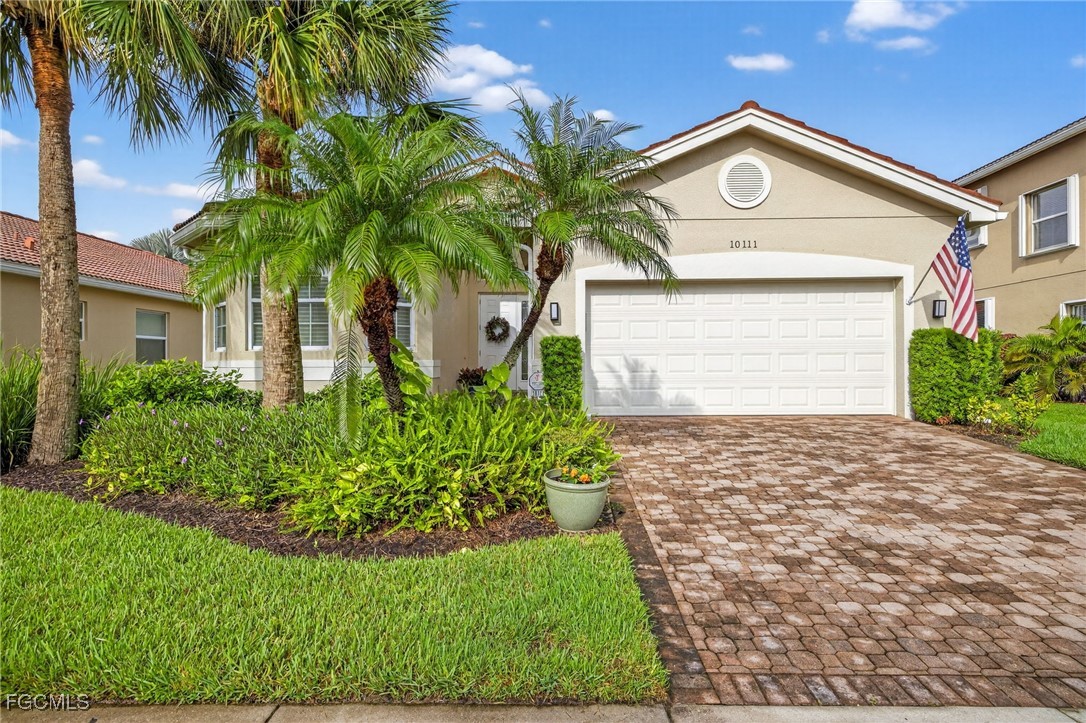 10111  Mimosa Silk Drive