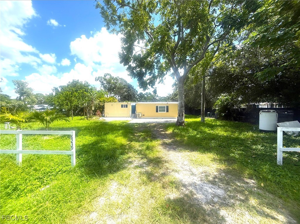 8239  Suncoast Drive