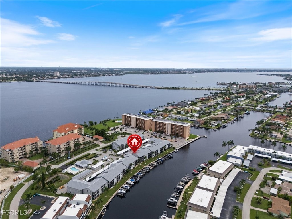 4240 SE 20th Place, Apt 210