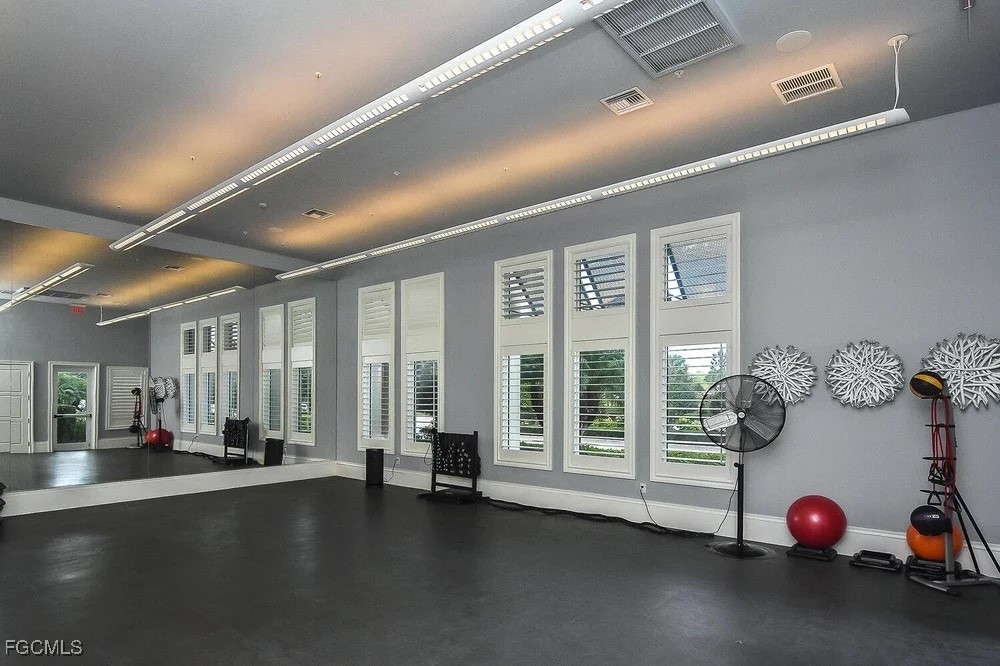 20268  Corkscrew Shores Boulevard