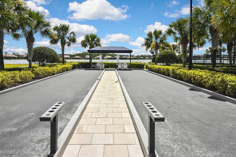 20268  Corkscrew Shores Boulevard