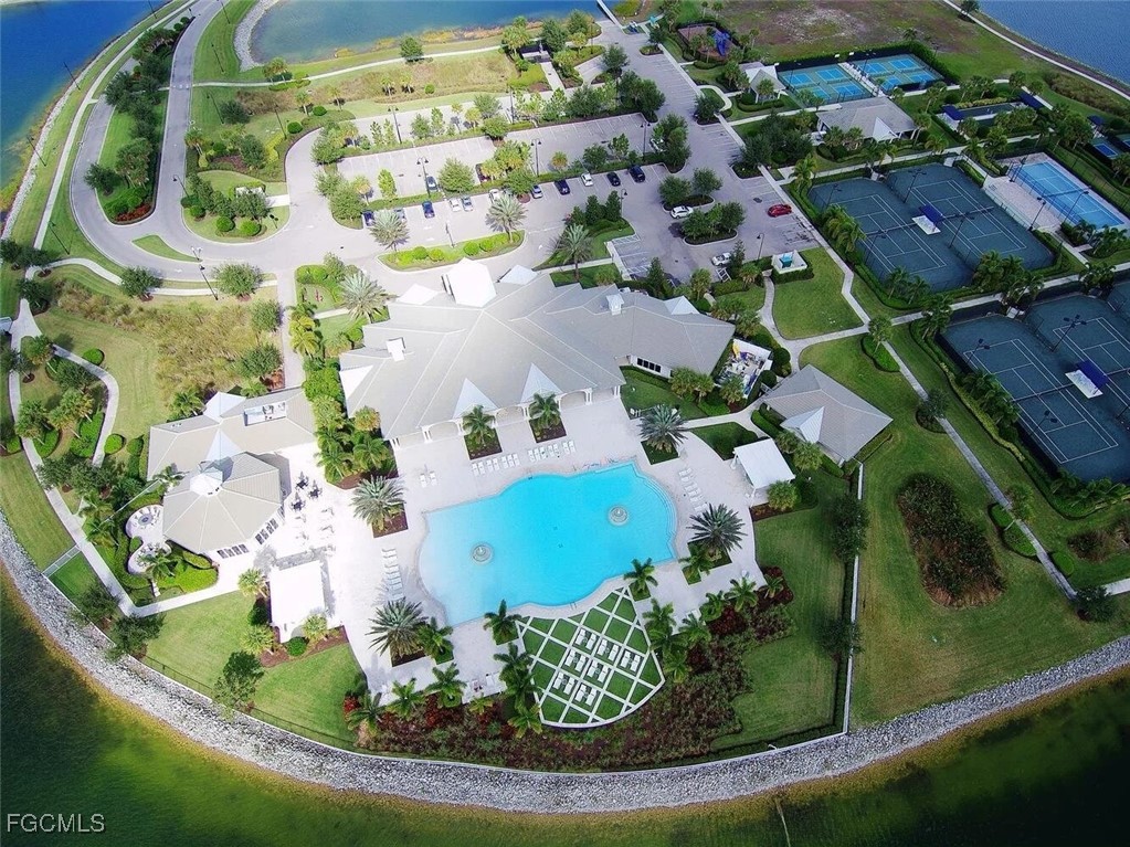 20268  Corkscrew Shores Boulevard