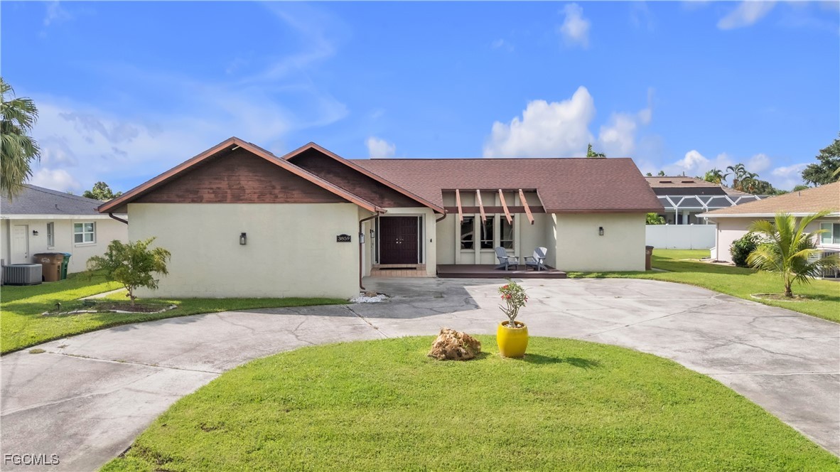 3859 SE 7th Place