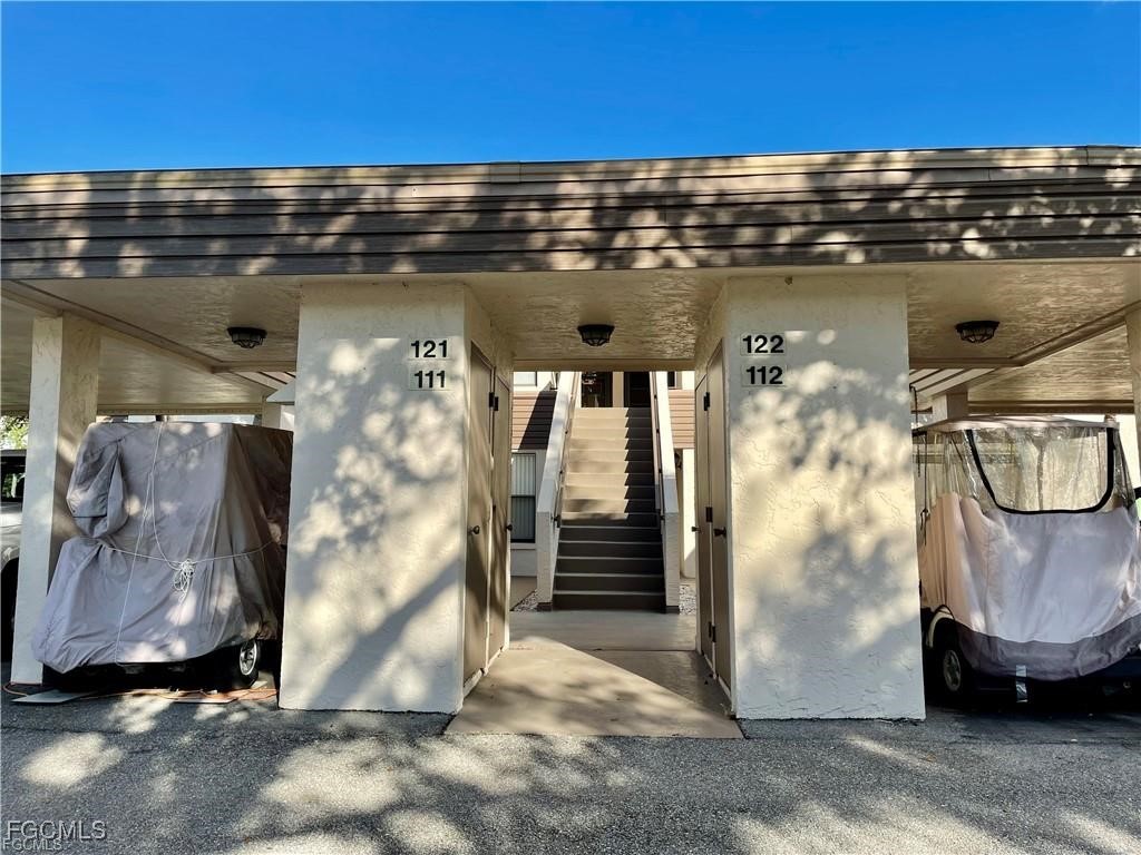 5650  Trailwinds Drive, Apt 122