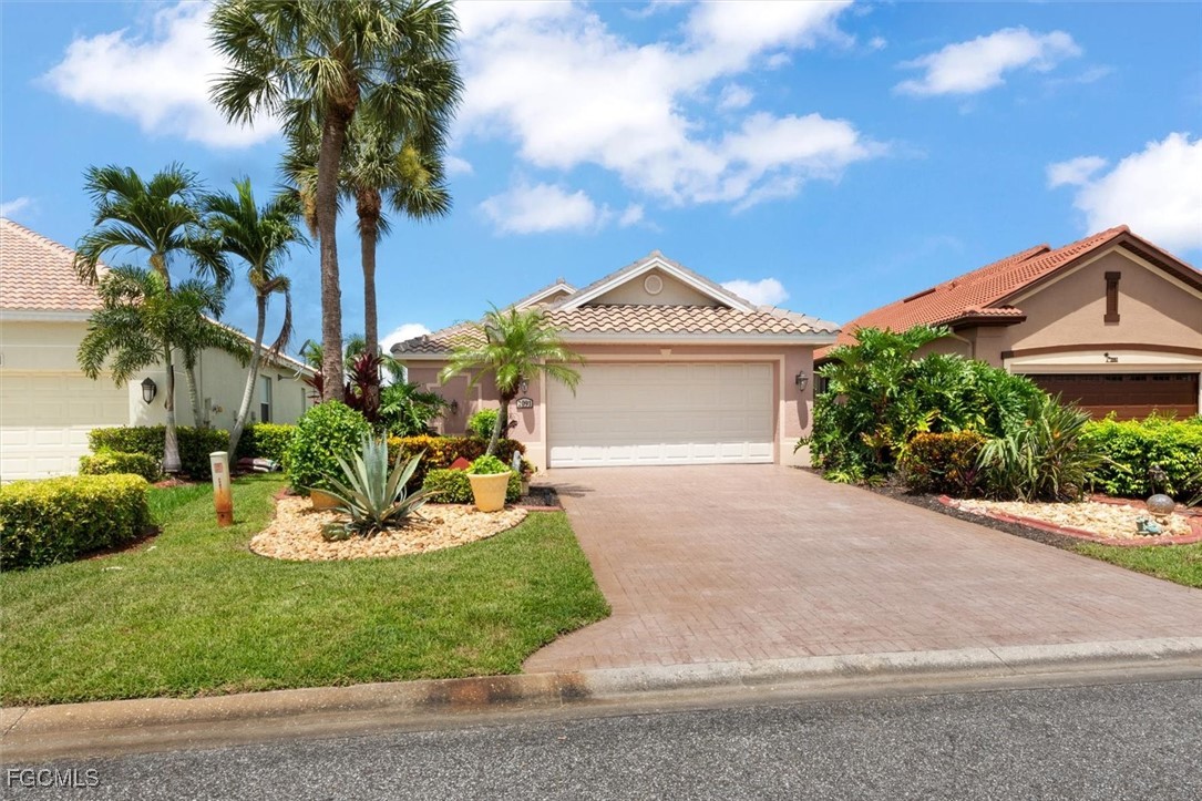2091  Oxford Ridge Circle
