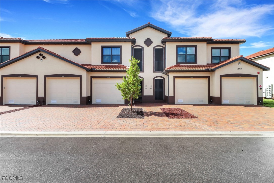 1802 Samantha Gayle Way, Apt 105