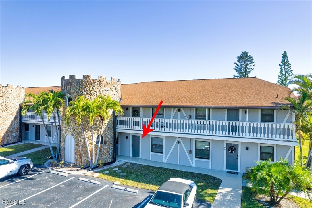 10022  Oxfordshire Lane, Apartment 105