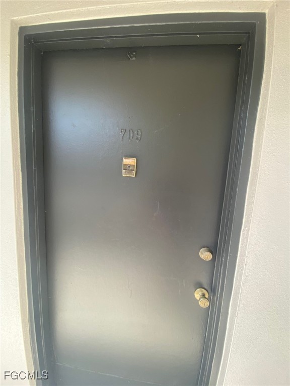1830  Maravilla Avenue, Apartment 709