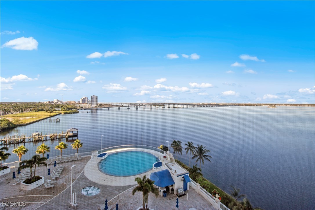 2745  1st Street, Apt 801
