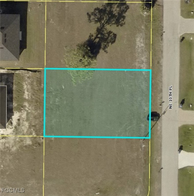 4004 NE 10th Place