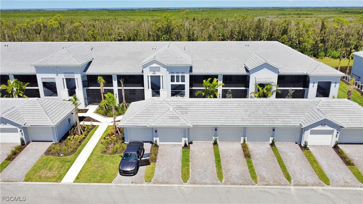 14231  Heritage Landing Boulevard, Apt 1916