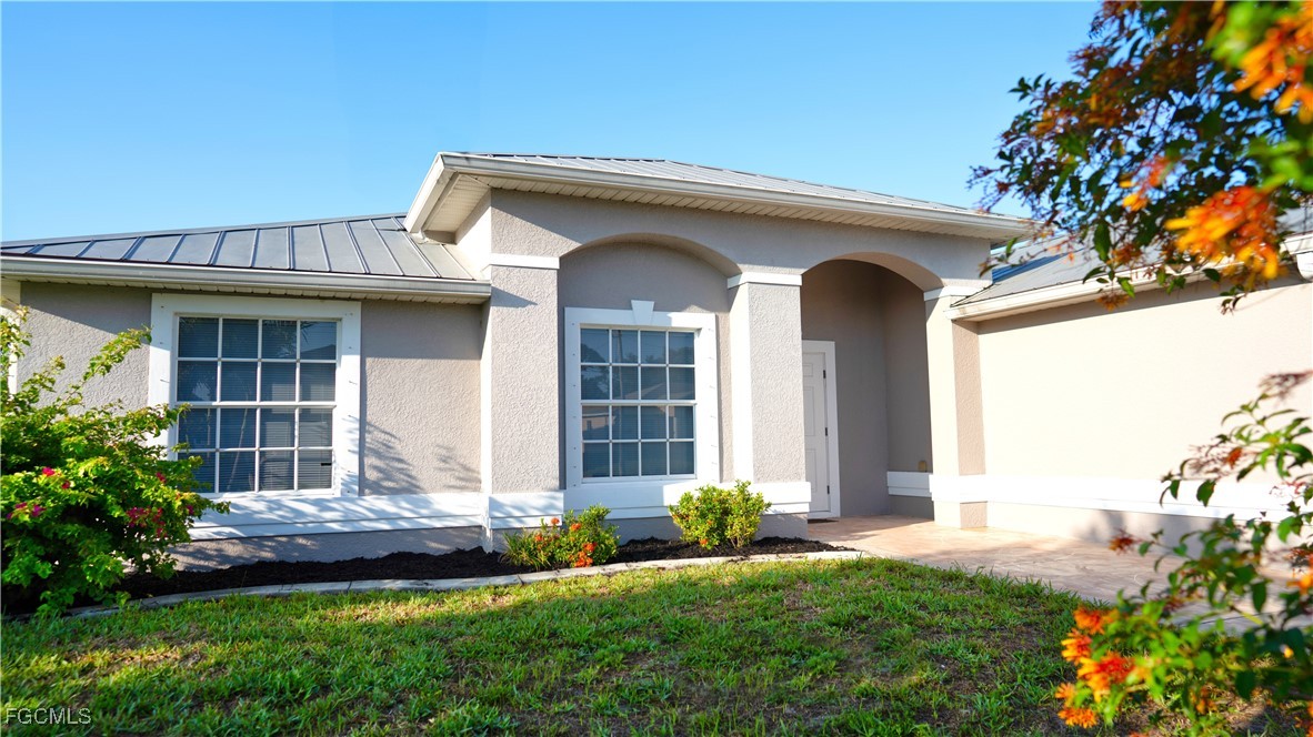 930 SW 37th Terrace
