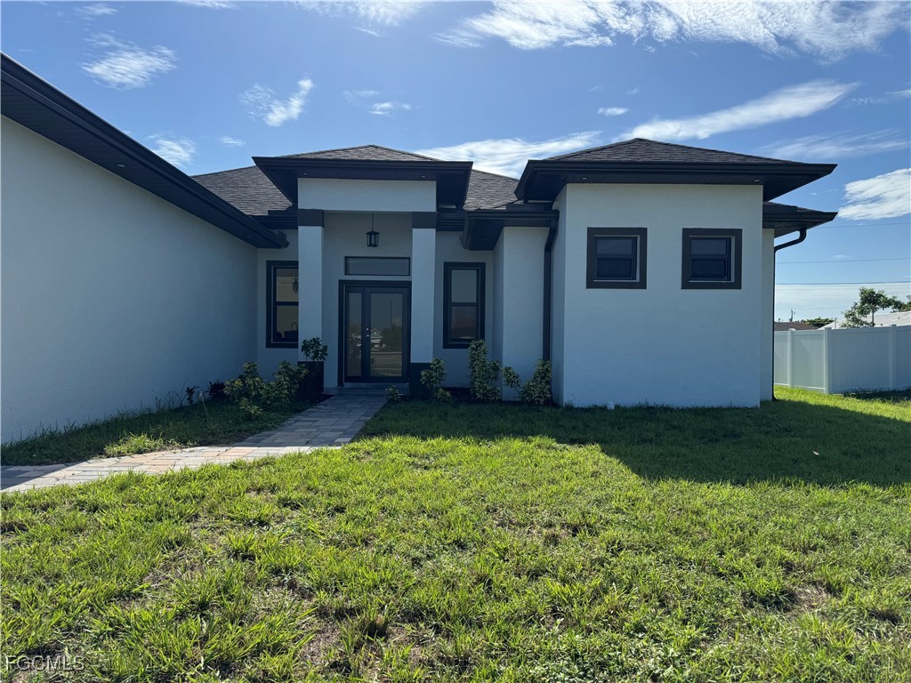707 NE Juanita Place