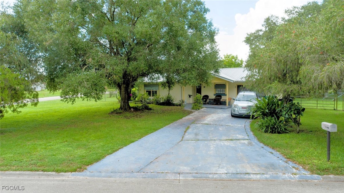 4001  Bishop Circle
