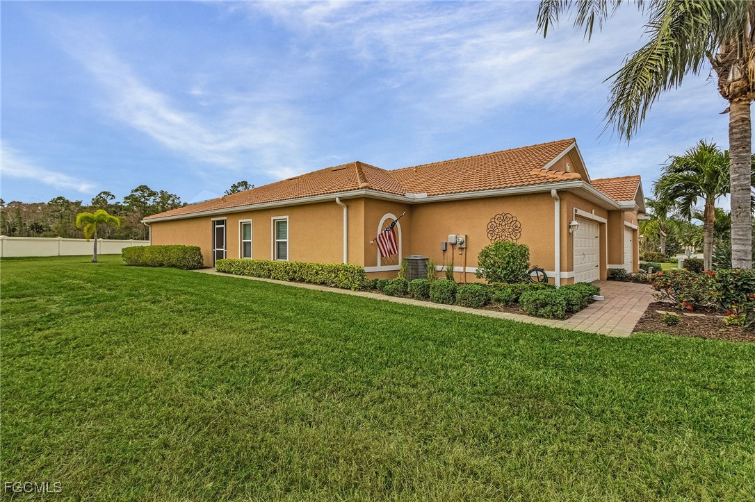 15262  Ligustrum Lane