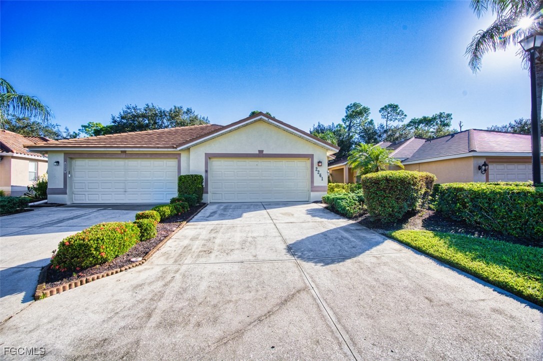 2261  Carnaby Court