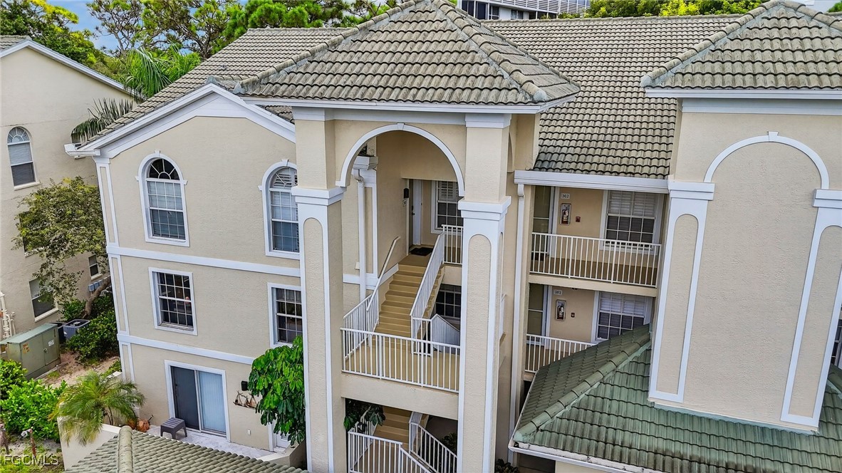 15405  Cedarwood Lane, Apt 201