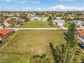 3725 SW 7th Place
