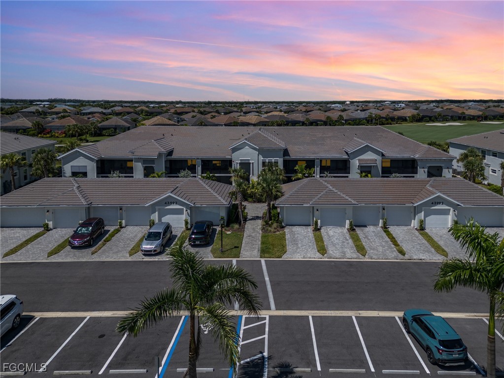 43992  Boardwalk Loop, Apt 1516