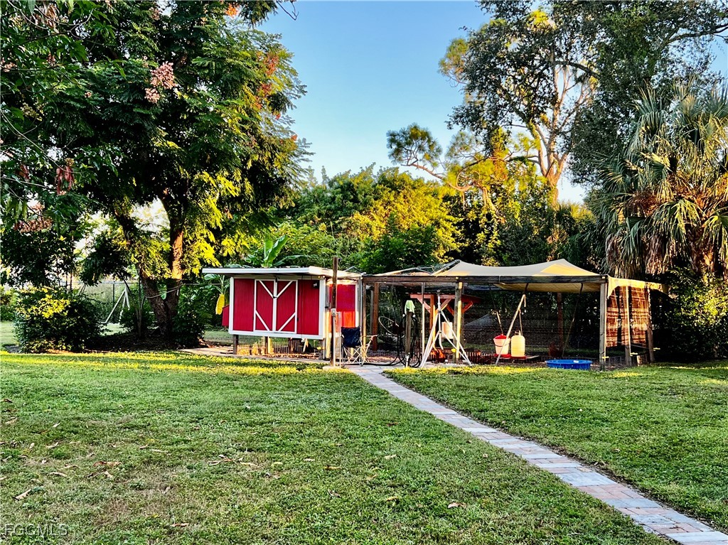 7623/7621  Breeze Drive