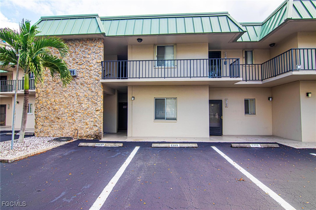 6725  Winkler Road, Apt 203C