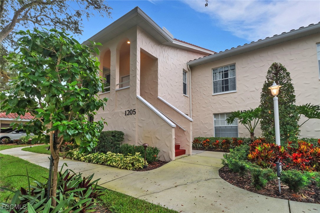 100  Siena Way, Apt 1201