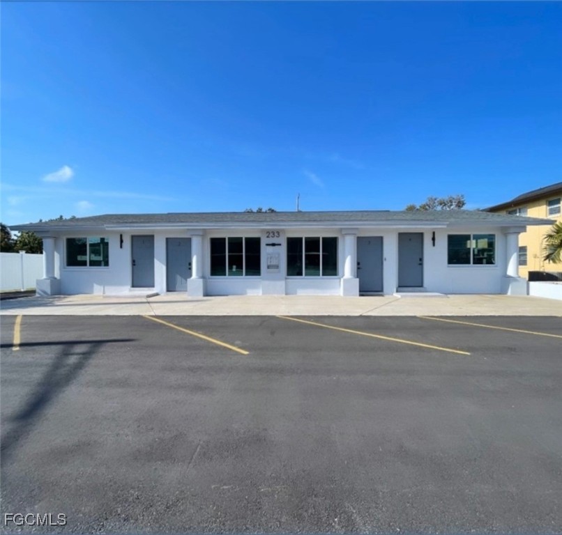 233  Cape Coral Parkway, Apt 1-4