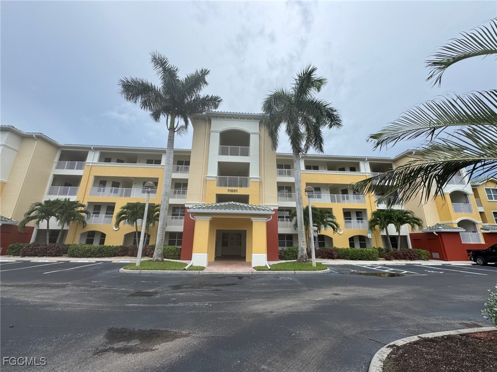 11001  Gulf Reflections Drive, Apt 106