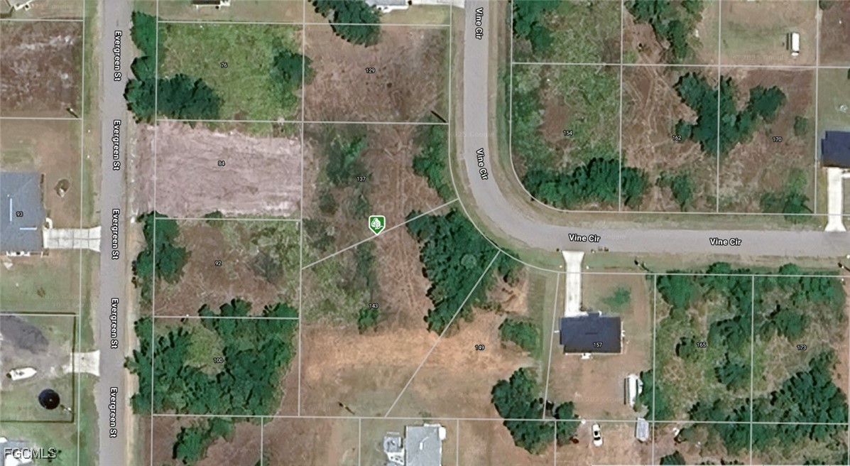137 & 143  Vine Circle