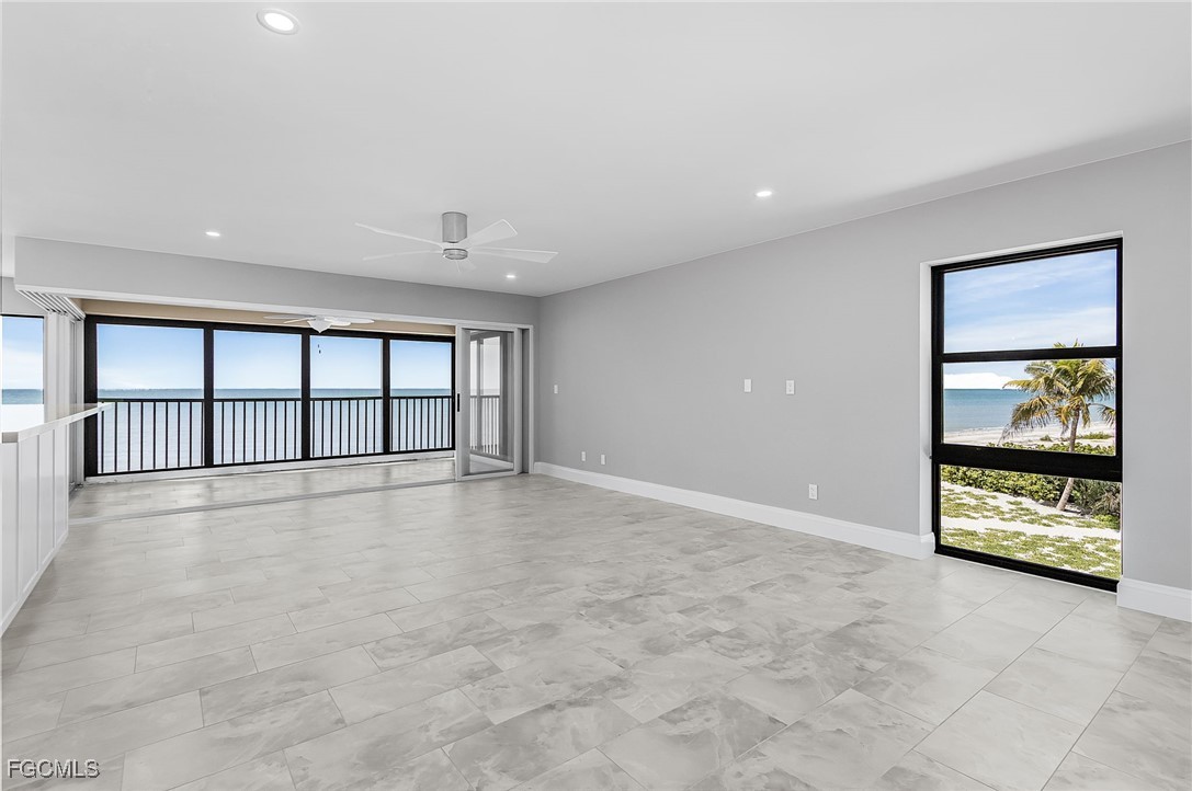 2721 W Gulf Drive, Apt 201