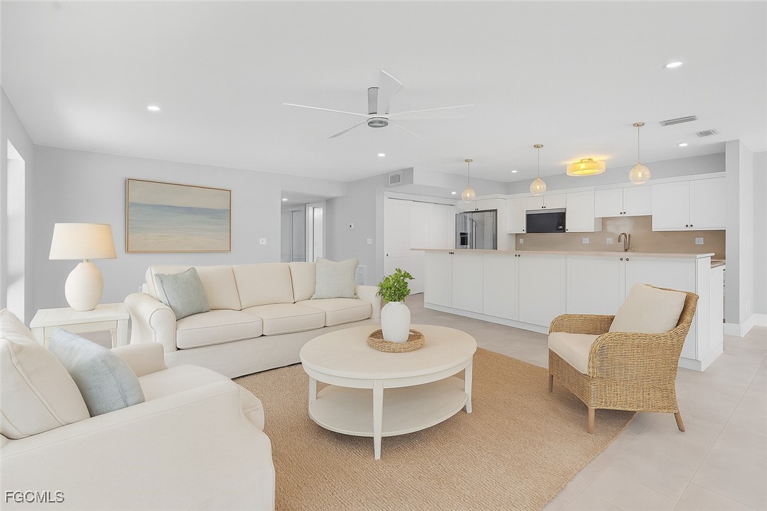 2721 W Gulf Drive, Apt 201