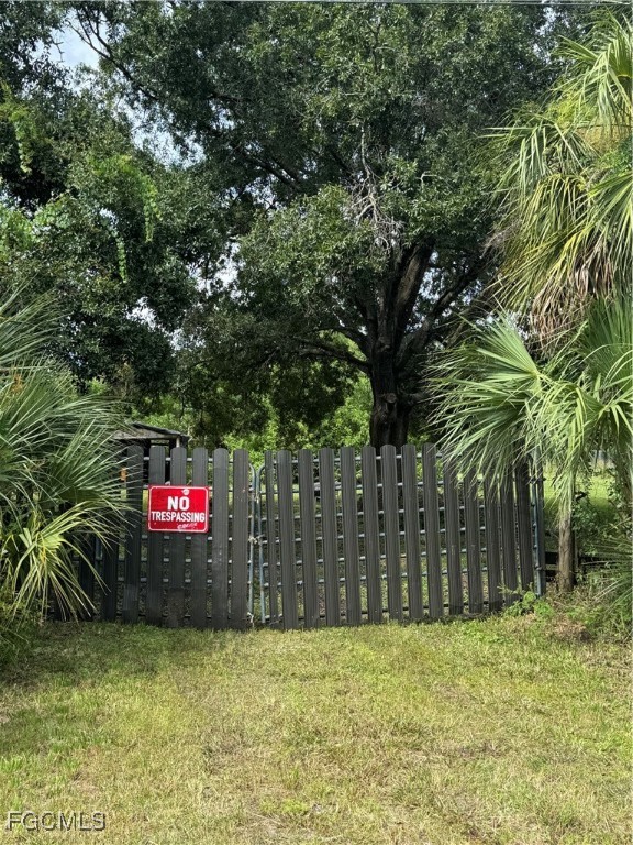 387  Montura Avenue