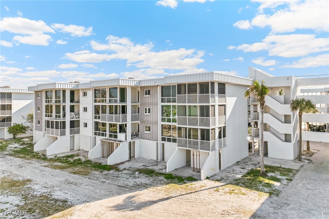 2265 W Gulf Drive, Apt 310C
