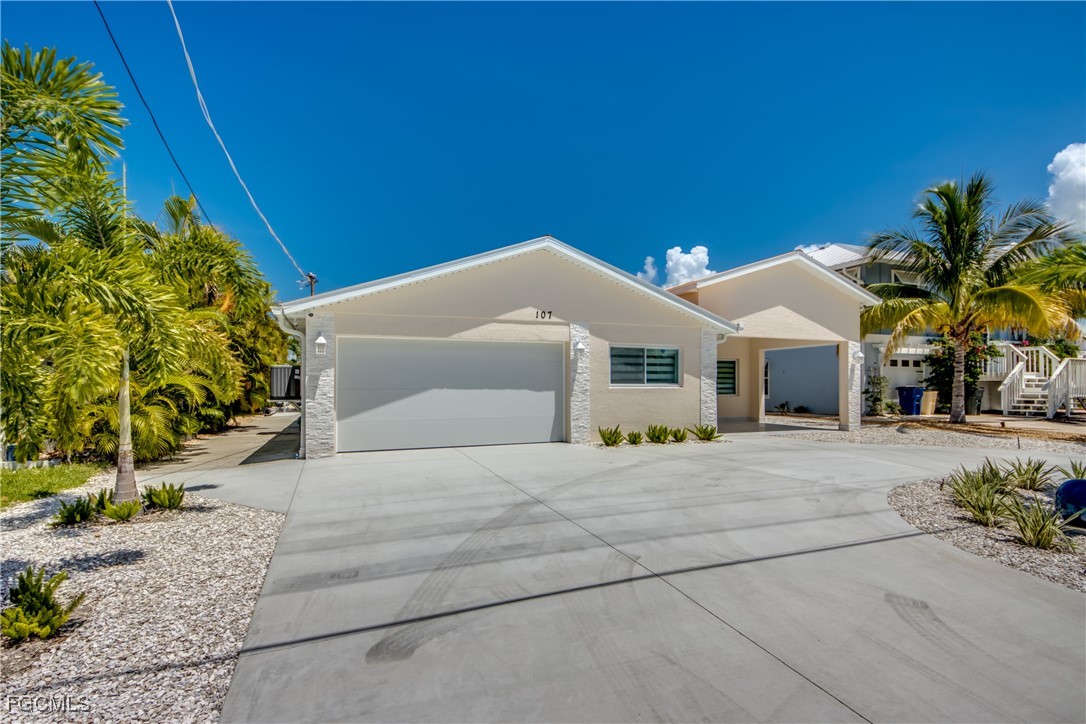 107  Albatross Street