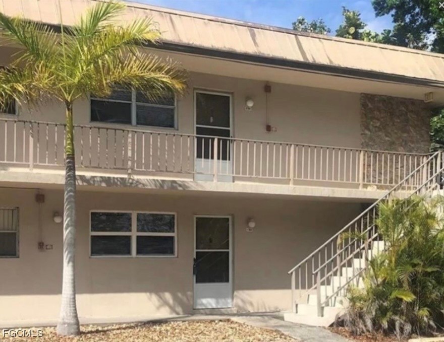 1560  Colonial Boulevard, Apt 136