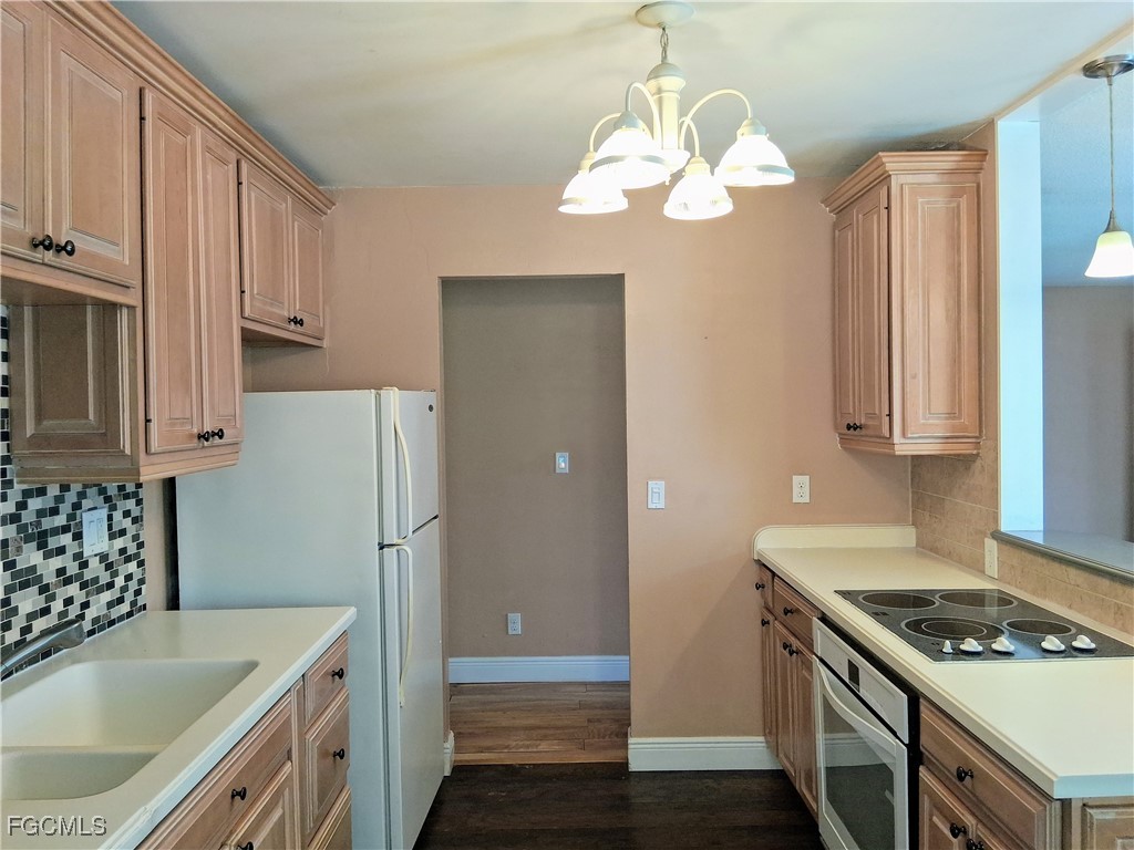 45  Tangerine Court