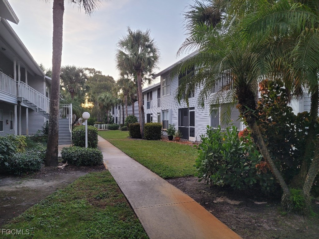 1901  Courtyard Way, Apt C105