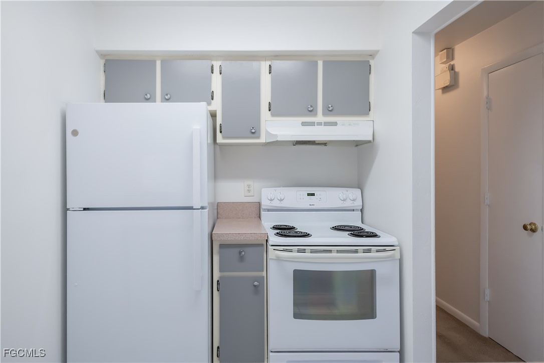 941/939 SE 24th Avenue