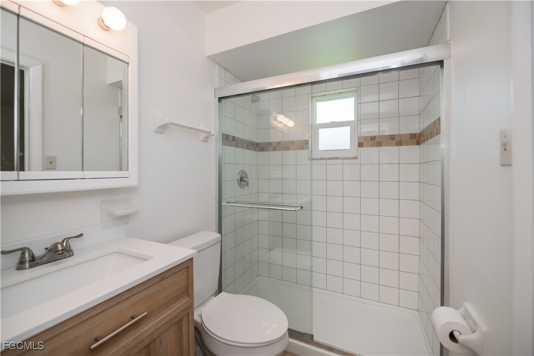 941/939 SE 24th Avenue