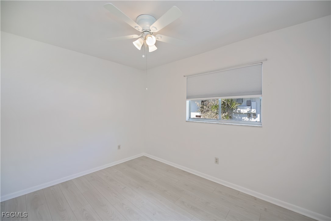 941/939 SE 24th Avenue