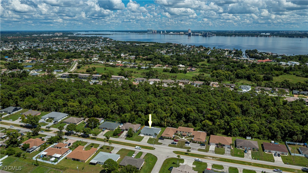 941/939 SE 24th Avenue