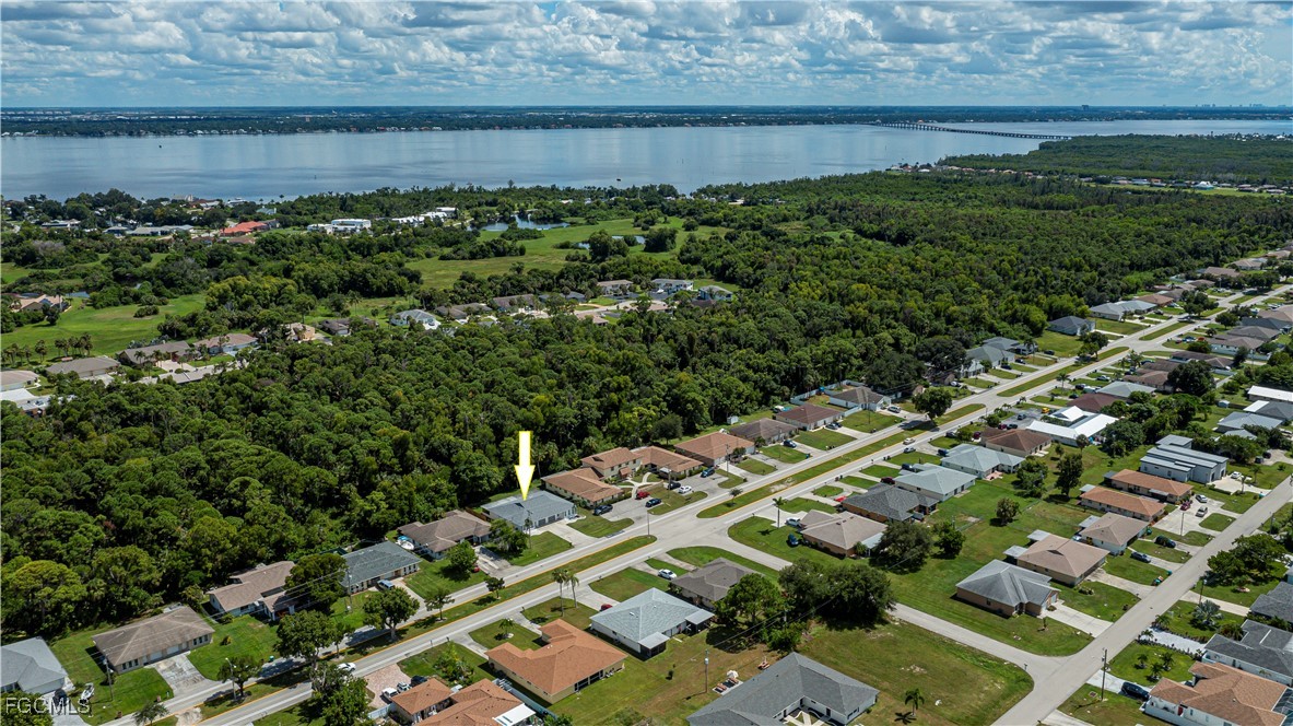 941/939 SE 24th Avenue